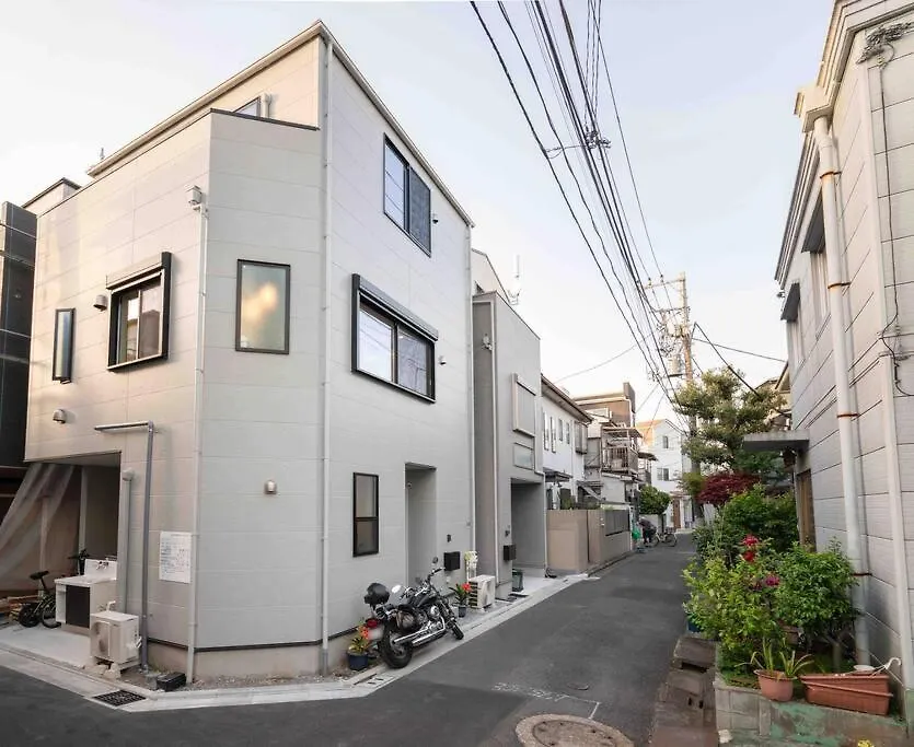 Villa D墨田区民宿.晴空塔.浅草寺商圈.独栋别墅.直达机场、涩谷。新房源.小型室内停车位。 Tokyo